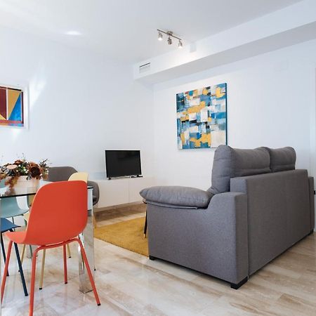 Triana Boutique Free Parking Apartment Seville Luaran gambar