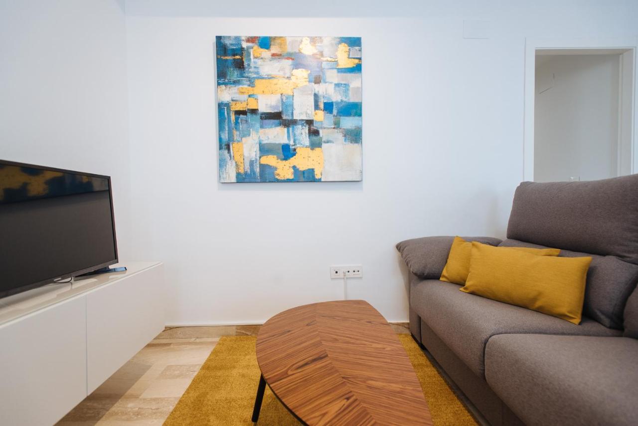 Triana Boutique Free Parking Apartment Seville Luaran gambar