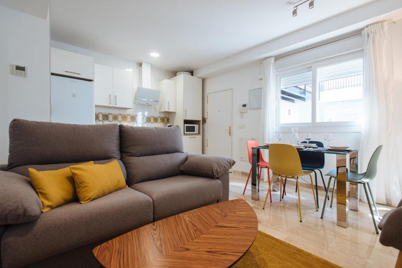 Triana Boutique Free Parking Apartment Seville Luaran gambar