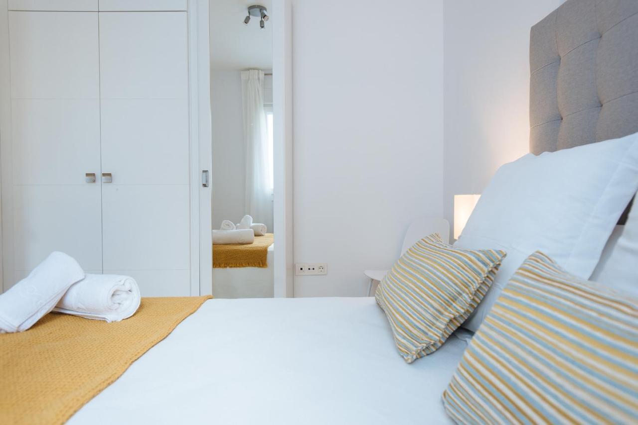 Triana Boutique Free Parking Apartment Seville Luaran gambar