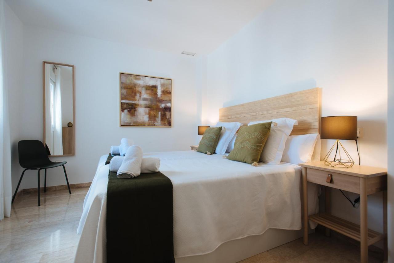 Triana Boutique Free Parking Apartment Seville Luaran gambar