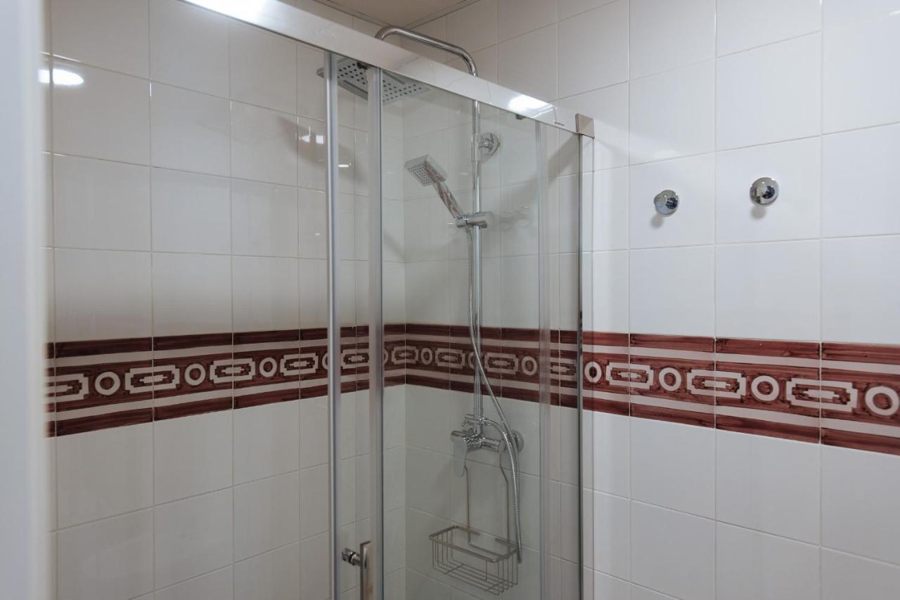 Triana Boutique Free Parking Apartment Seville Luaran gambar