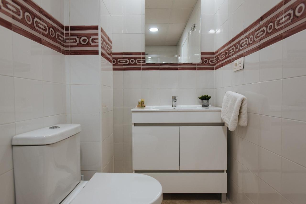 Triana Boutique Free Parking Apartment Seville Luaran gambar
