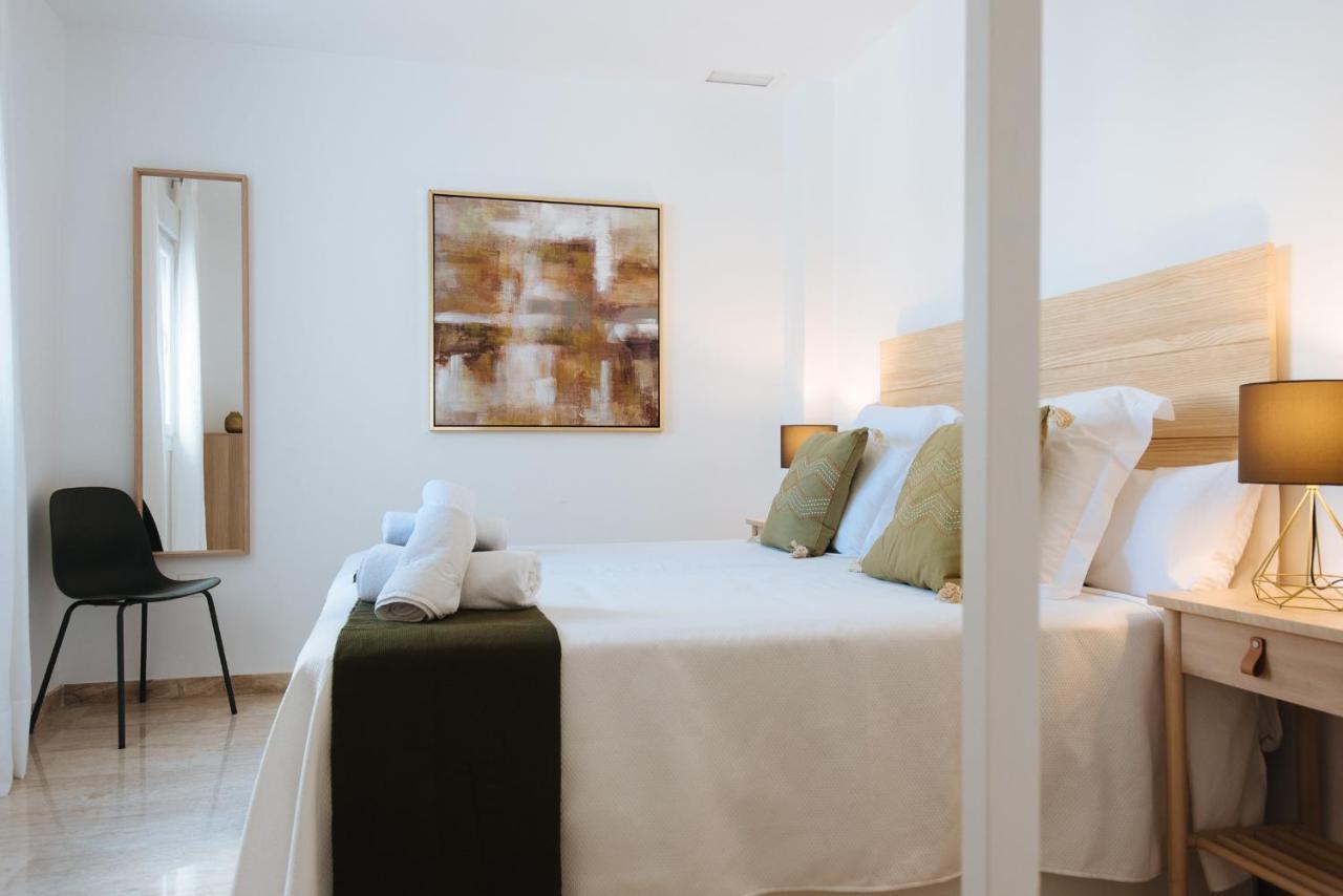 Triana Boutique Free Parking Apartment Seville Luaran gambar